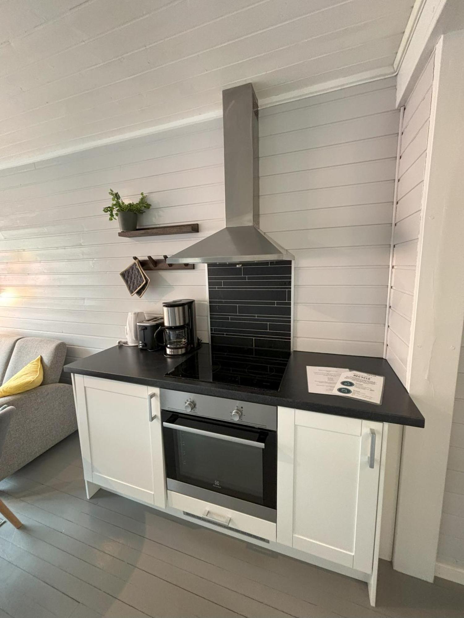 Buodden Rorbuer - Fisherman Cabins Sørvågen Екстериор снимка
